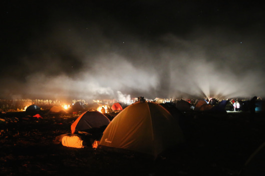 6-migrant-camp-near-serbia.w529.h352.jpg