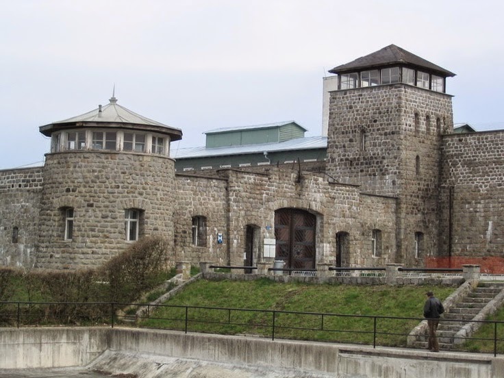 Mauthausen_worldwartwo.filminspector.com_13.jpg